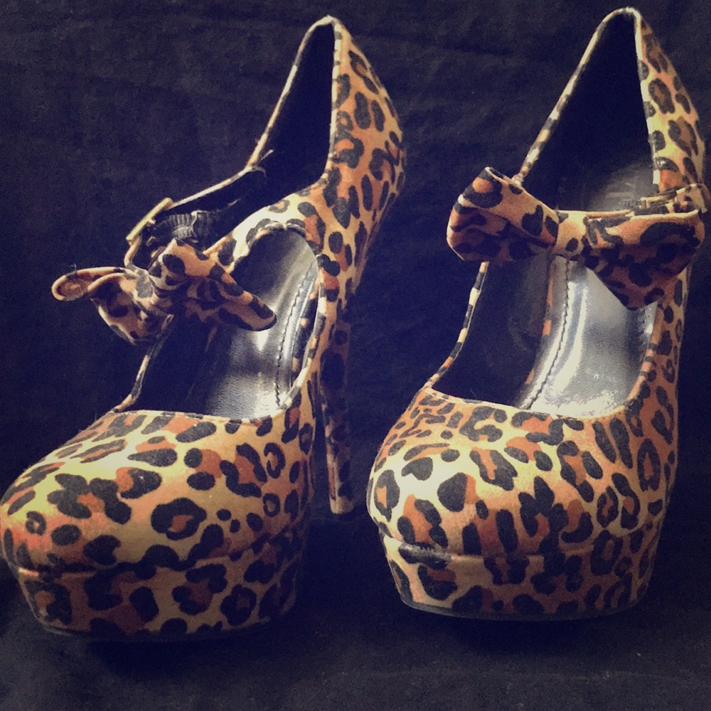 Cheetah Print Heels 🐆